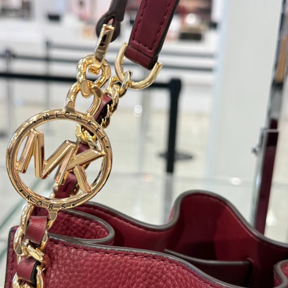 Michael Kors Mina Large Belted Chain Shoulder Bag Dark Cherry - Picture 15 of 16